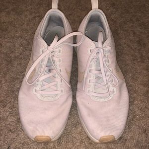 Nike sneakers, size 7